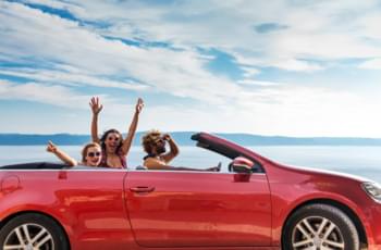 Mit dem Cabrio in Athen unterwegs
