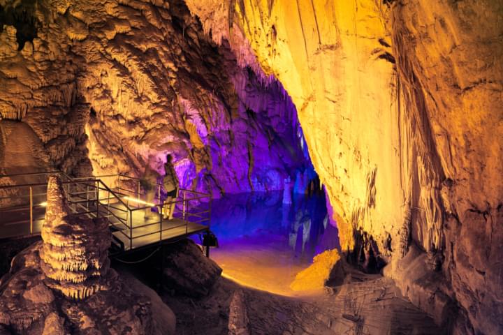 Dim-Höhle