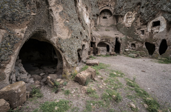 Höhlenwohnungen am Soğanlı-Tal