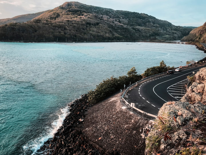 Küstenstraße auf Mauritius