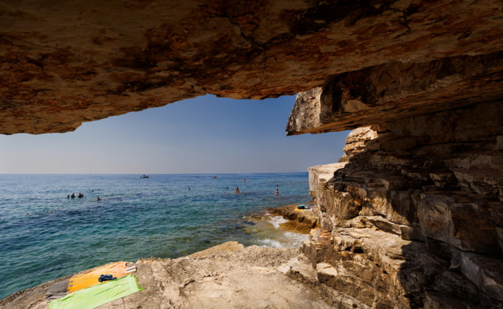 Die Cliff-Jump Bucht