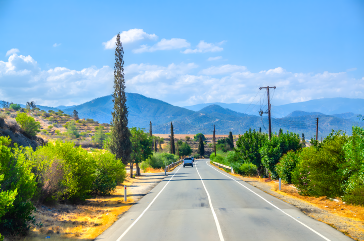 Straße im Troodos-Gebirge